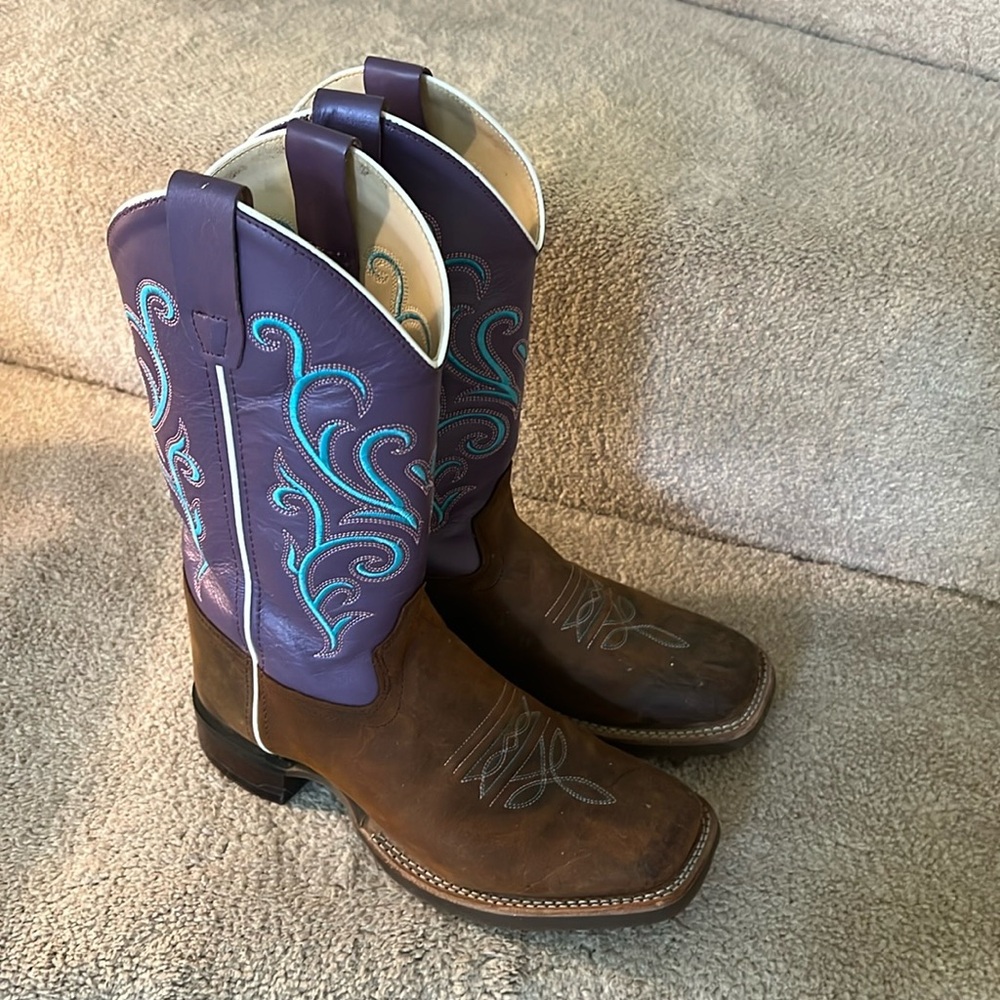 Girls old West boots